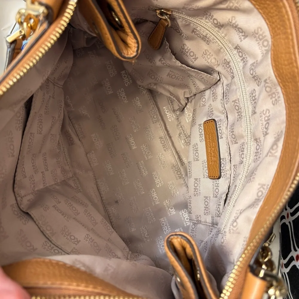 Michael kors brown leather expandable tote bag
